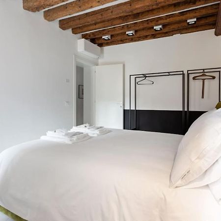 Dimora San Lorenzo Luxury Apartment Venice Exterior photo