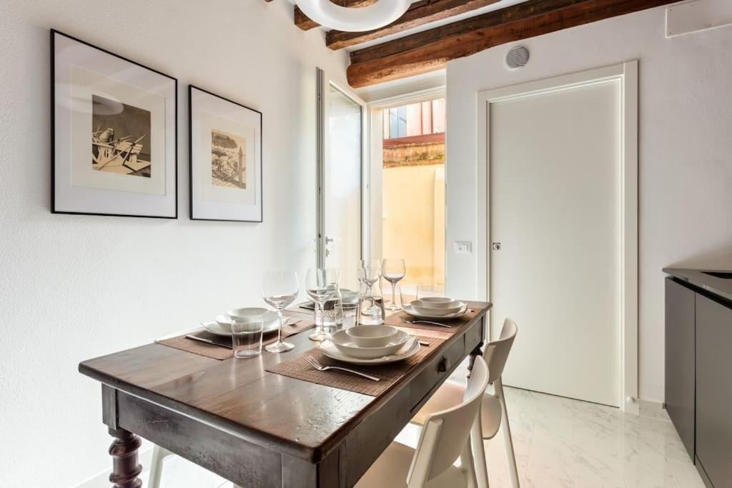 Dimora San Lorenzo Luxury Apartment Venice Exterior photo